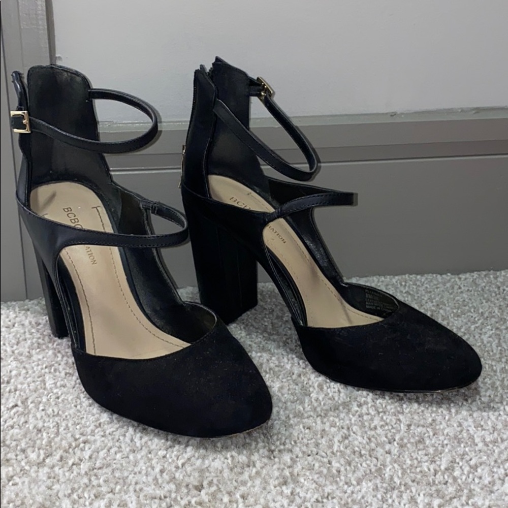 BCBG black heel